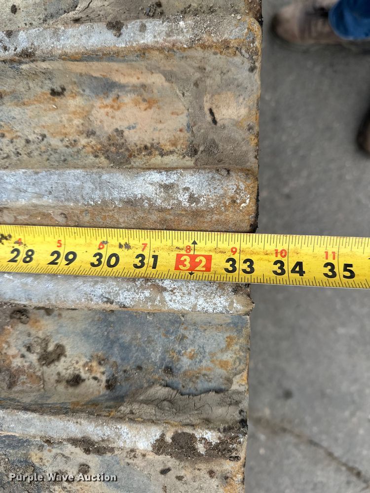 image for item FK1640 2008 Caterpillar 330D excavator