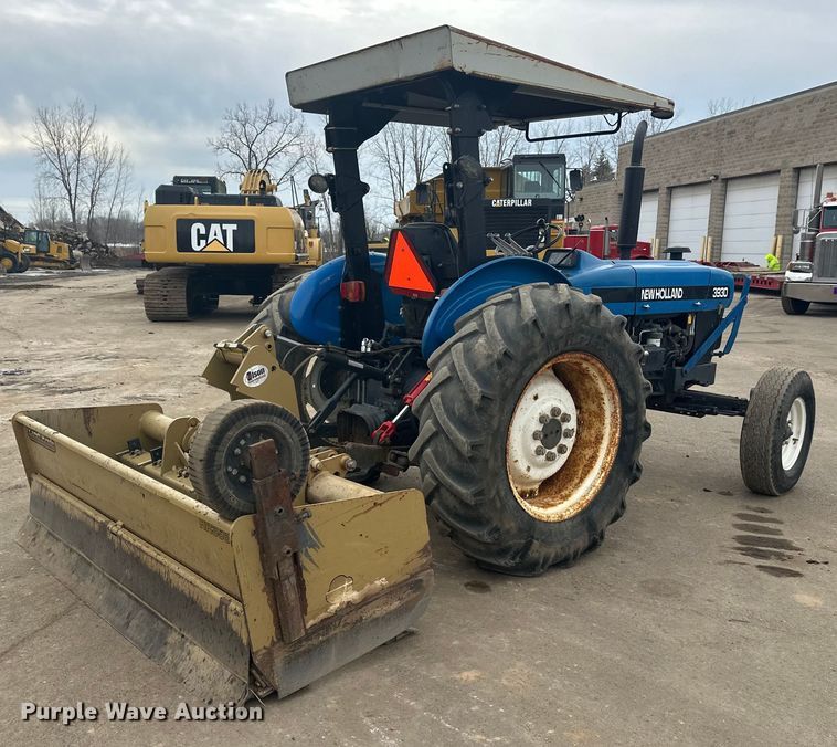 image for item FK1641 1999 New Holland 3930 tractor