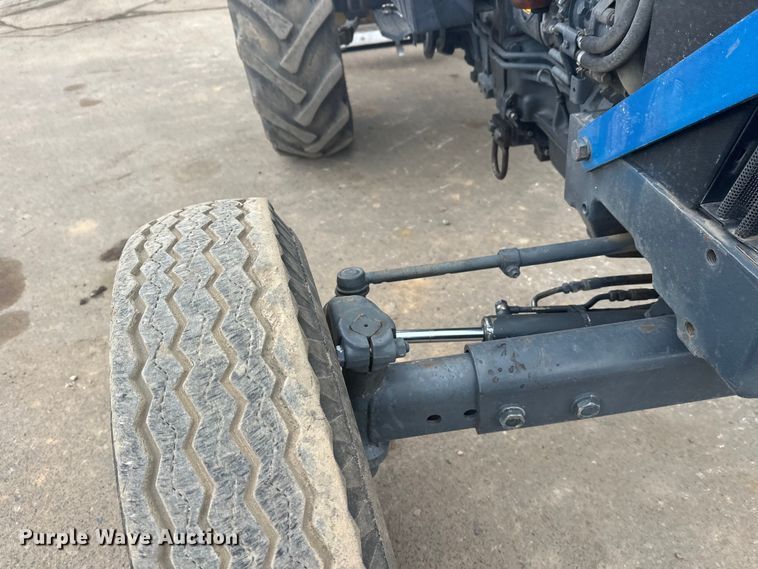 image for item FK1641 1999 New Holland 3930 tractor