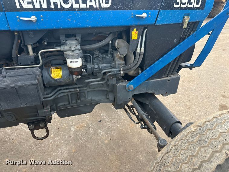 image for item FK1641 1999 New Holland 3930 tractor