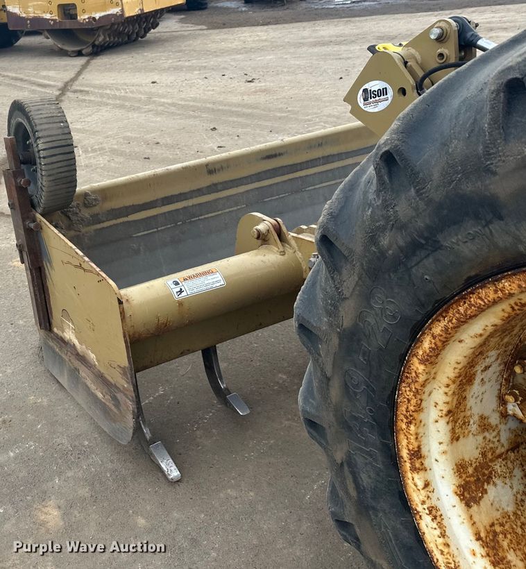 image for item FK1641 1999 New Holland 3930 tractor