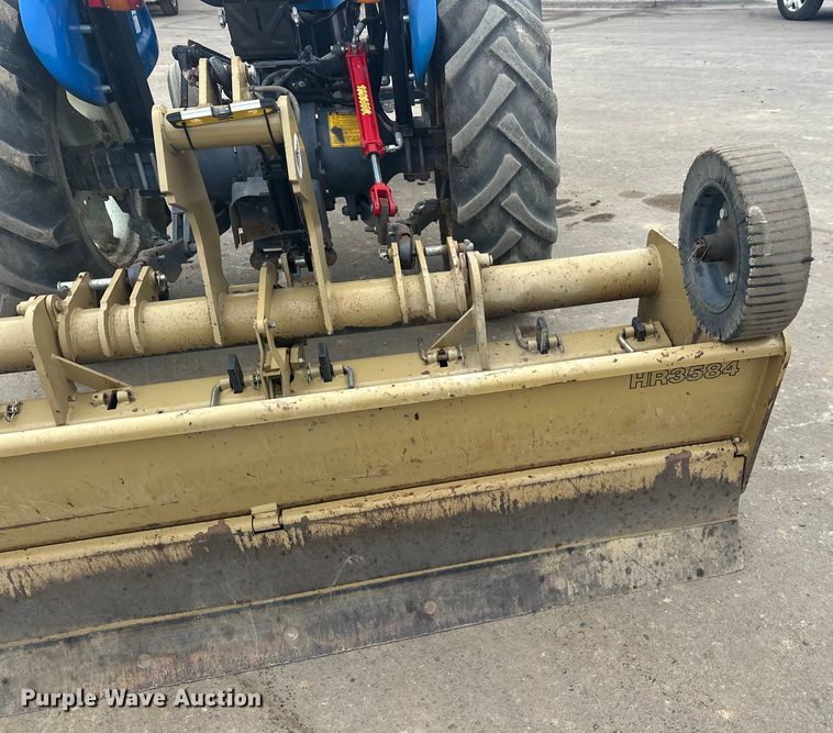 image for item FK1641 1999 New Holland 3930 tractor