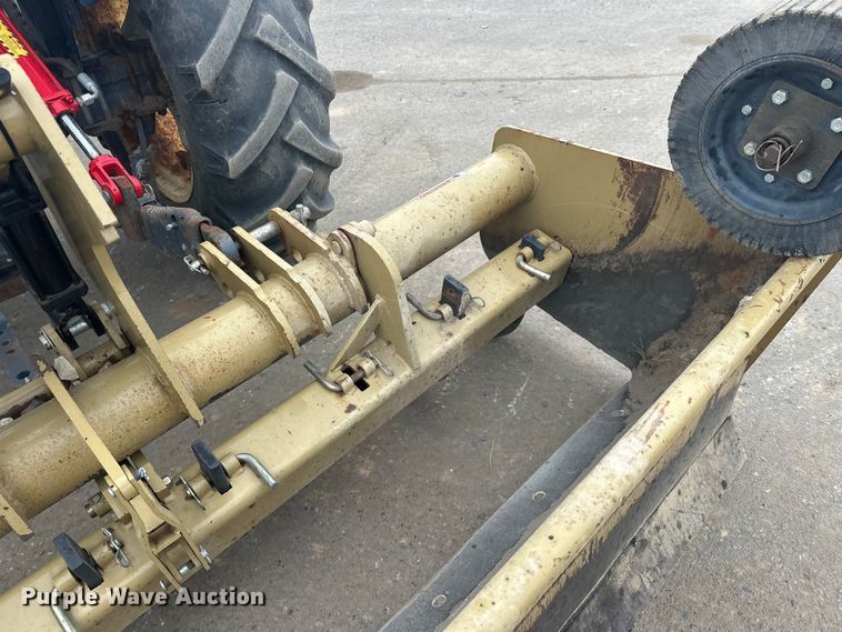 image for item FK1641 1999 New Holland 3930 tractor