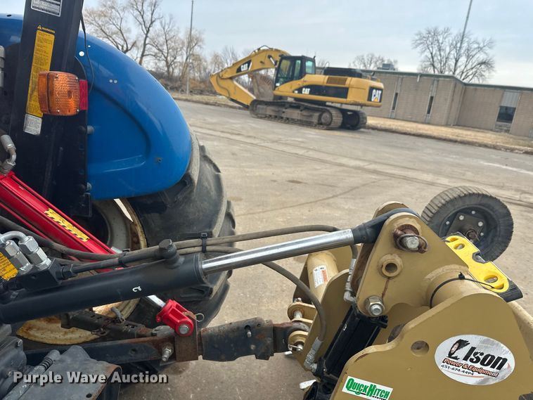 image for item FK1641 1999 New Holland 3930 tractor