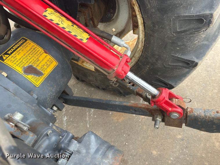 image for item FK1641 1999 New Holland 3930 tractor