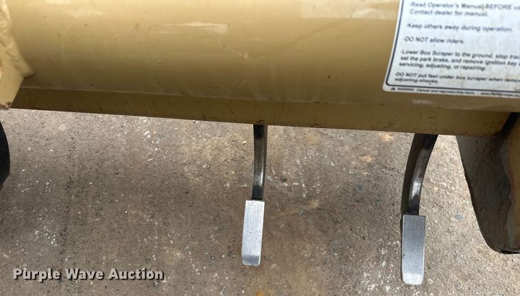 image for item FK1641 1999 New Holland 3930 tractor