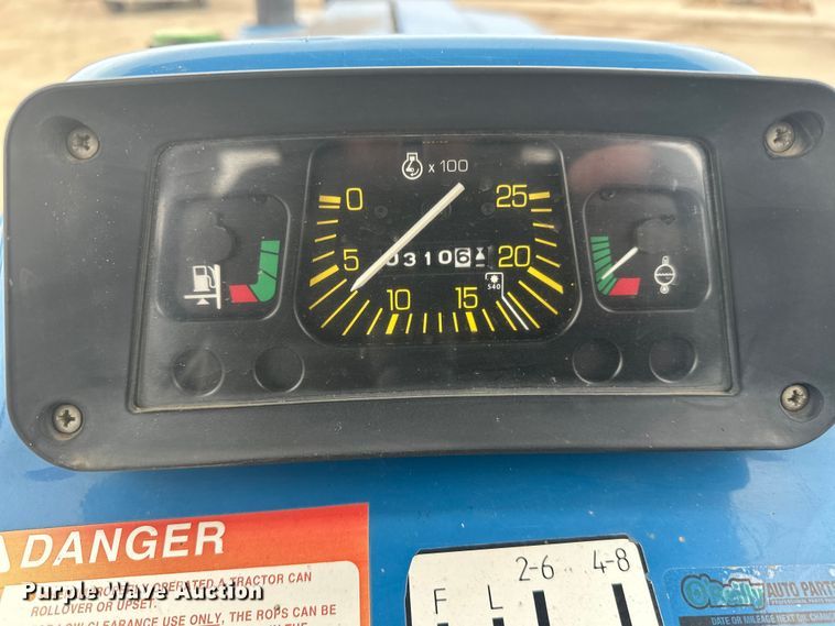 image for item FK1641 1999 New Holland 3930 tractor