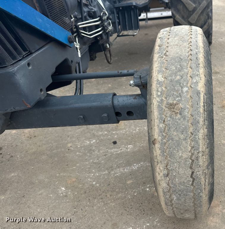 image for item FK1641 1999 New Holland 3930 tractor