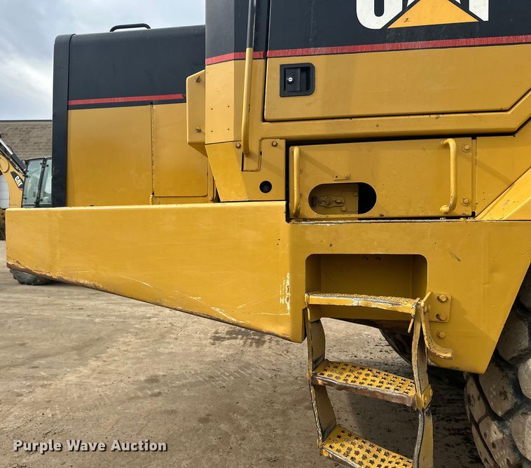 image for item FK1642 1998 Caterpillar D400 E Series II articulated haul truck