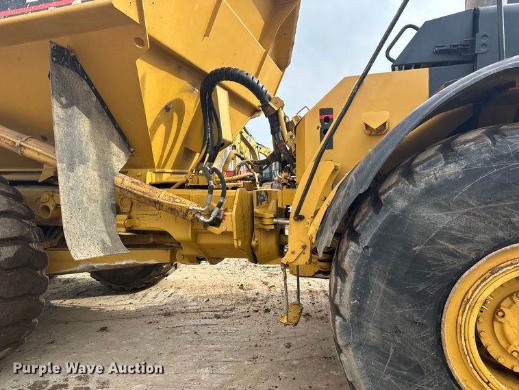 image for item FK1642 1998 Caterpillar D400 E Series II articulated haul truck