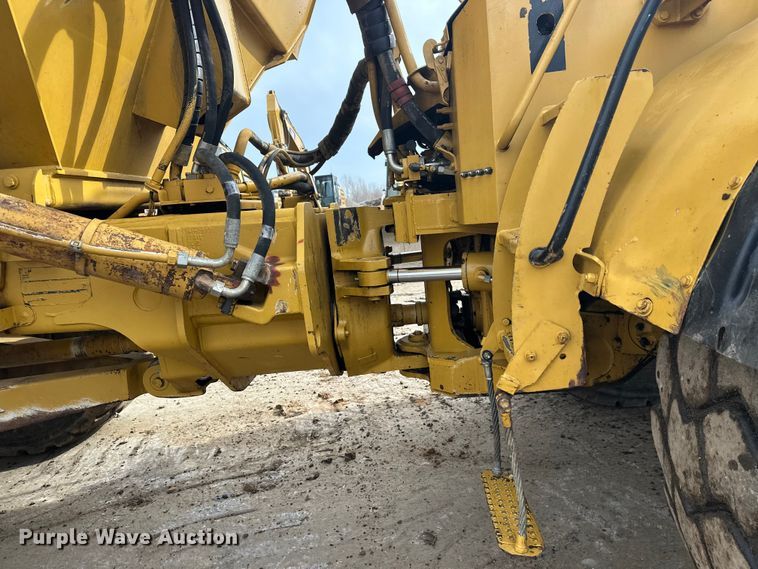 image for item FK1642 1998 Caterpillar D400 E Series II articulated haul truck