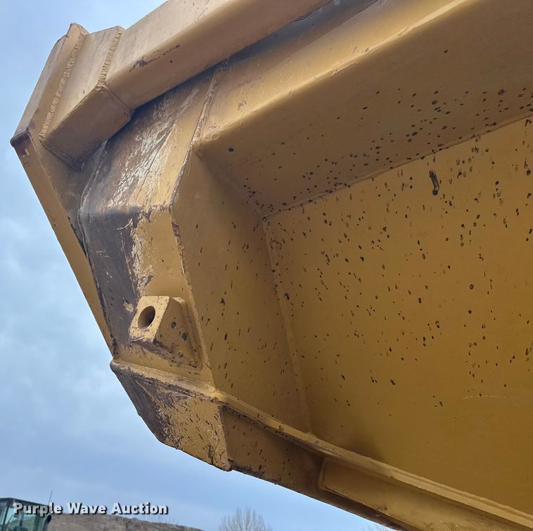 image for item FK1642 1998 Caterpillar D400 E Series II articulated haul truck