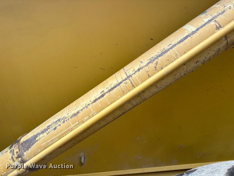 image for item FK1642 1998 Caterpillar D400 E Series II articulated haul truck