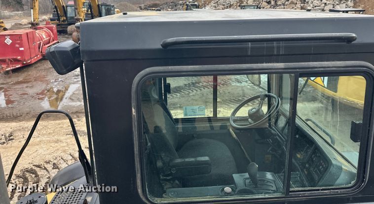 image for item FK1642 1998 Caterpillar D400 E Series II articulated haul truck