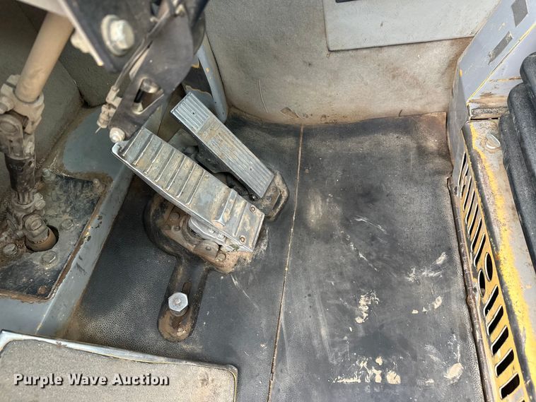 image for item FK1642 1998 Caterpillar D400 E Series II articulated haul truck