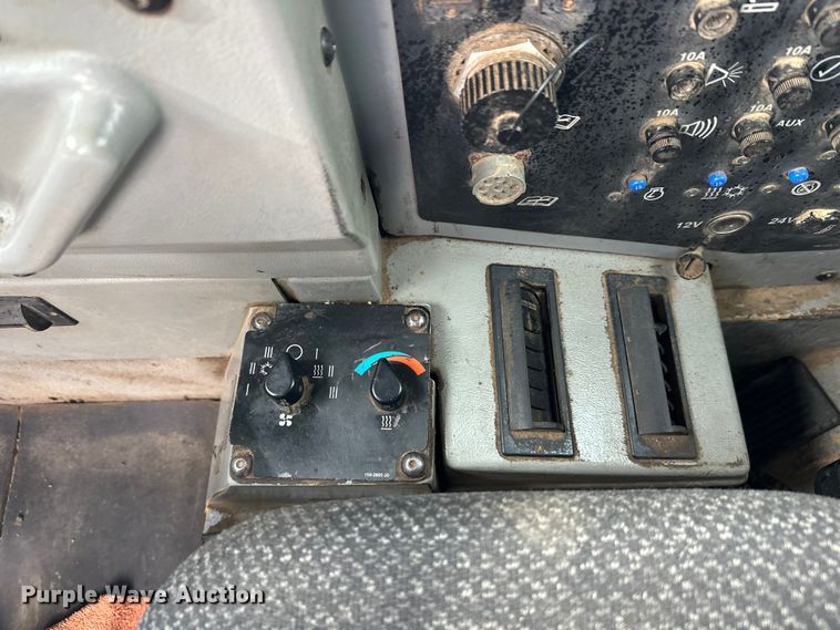 image for item FK1642 1998 Caterpillar D400 E Series II articulated haul truck