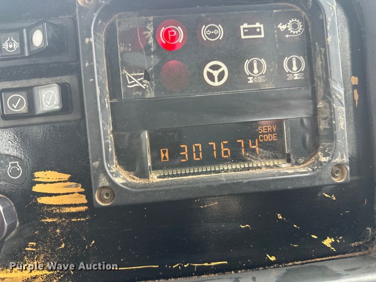 image for item FK1642 1998 Caterpillar D400 E Series II articulated haul truck