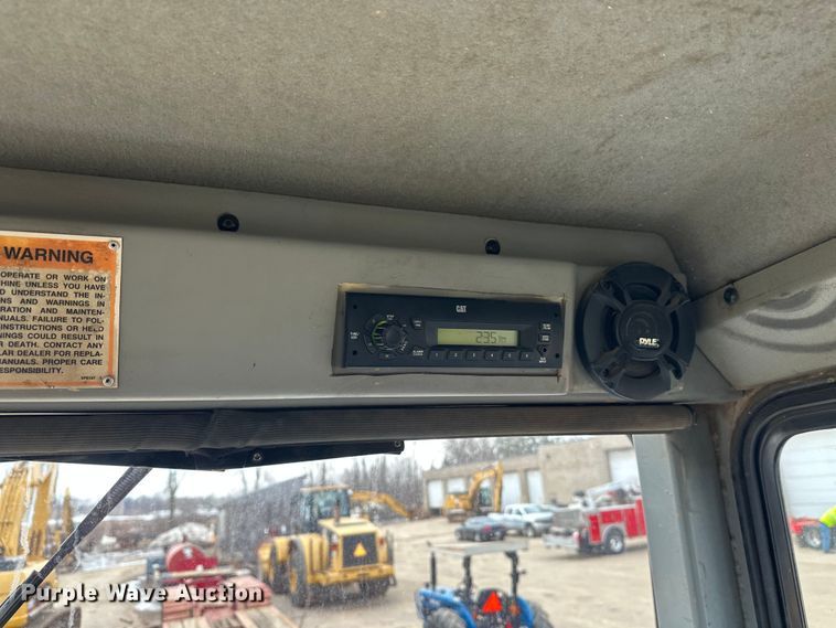 image for item FK1642 1998 Caterpillar D400 E Series II articulated haul truck