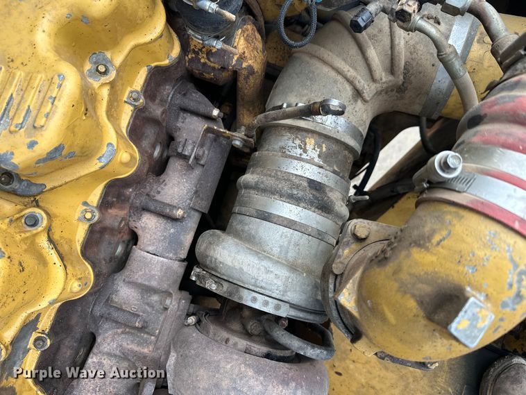 image for item FK1642 1998 Caterpillar D400 E Series II articulated haul truck