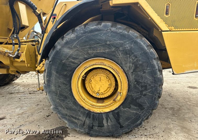 image for item FK1642 1998 Caterpillar D400 E Series II articulated haul truck