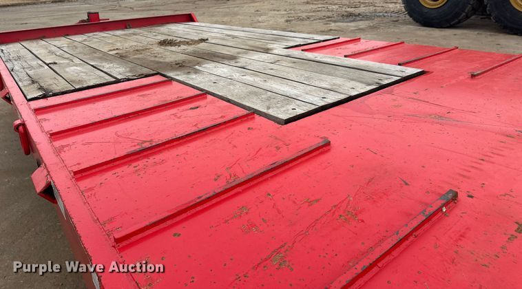 image for item FK1643 1999 Towmaster T50 equipment trailer