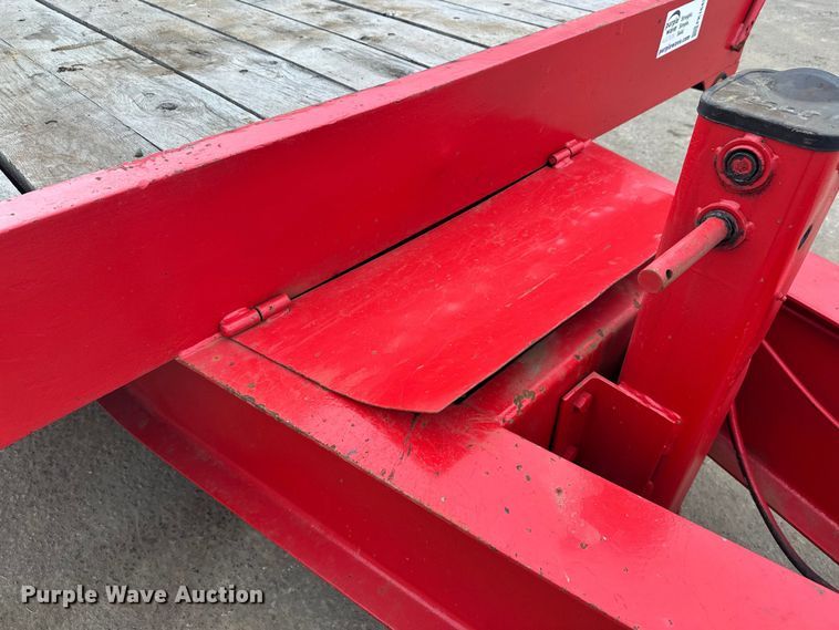 image for item FK1643 1999 Towmaster T50 equipment trailer