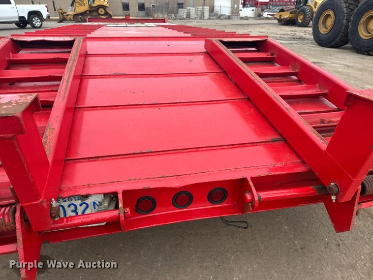 image for item FK1643 1999 Towmaster T50 equipment trailer