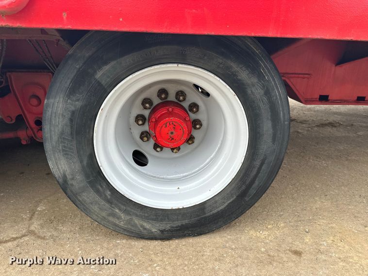 image for item FK1643 1999 Towmaster T50 equipment trailer