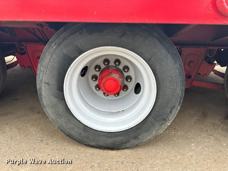 image for item FK1643 1999 Towmaster T50 equipment trailer