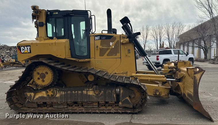image for item FK1644 2012 Caterpillar D6T dozer