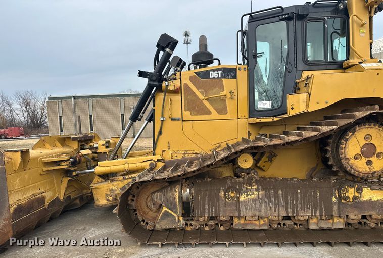 image for item FK1644 2012 Caterpillar D6T dozer