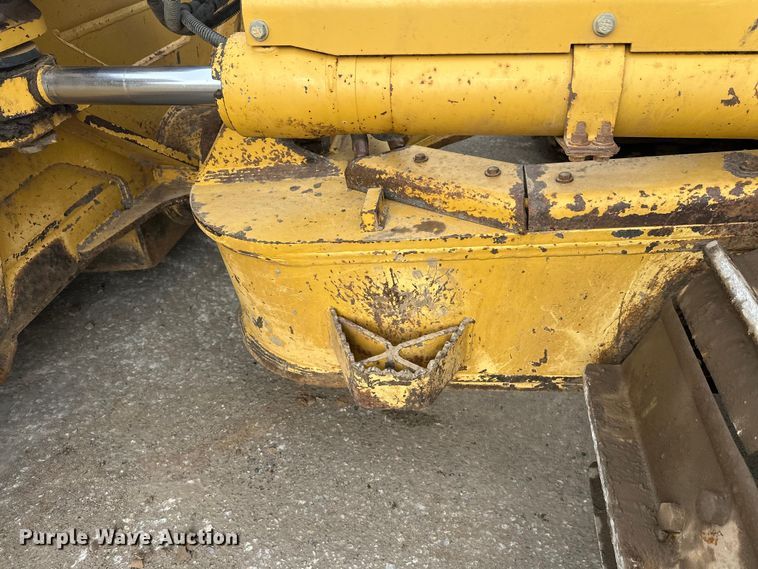 image for item FK1644 2012 Caterpillar D6T dozer