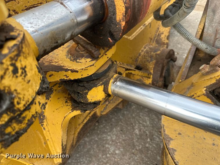 image for item FK1644 2012 Caterpillar D6T dozer