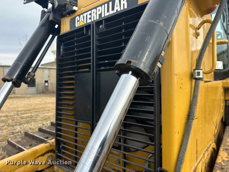 image for item FK1644 2012 Caterpillar D6T dozer