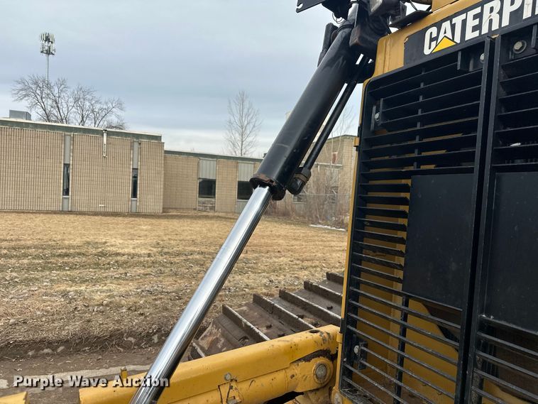 image for item FK1644 2012 Caterpillar D6T dozer