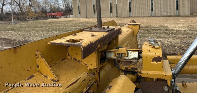 image for item FK1644 2012 Caterpillar D6T dozer