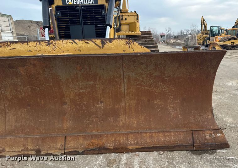 image for item FK1644 2012 Caterpillar D6T dozer