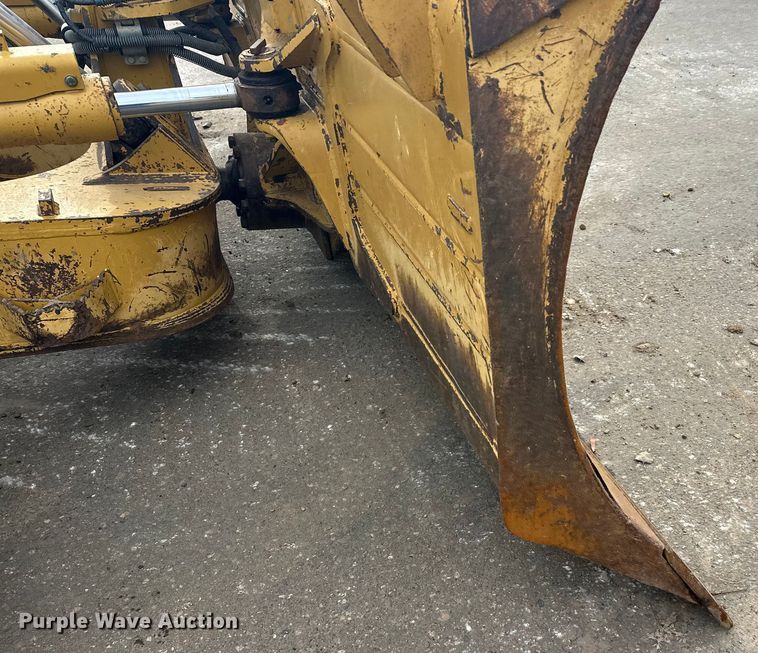 image for item FK1644 2012 Caterpillar D6T dozer
