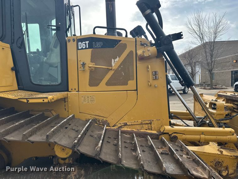 image for item FK1644 2012 Caterpillar D6T dozer