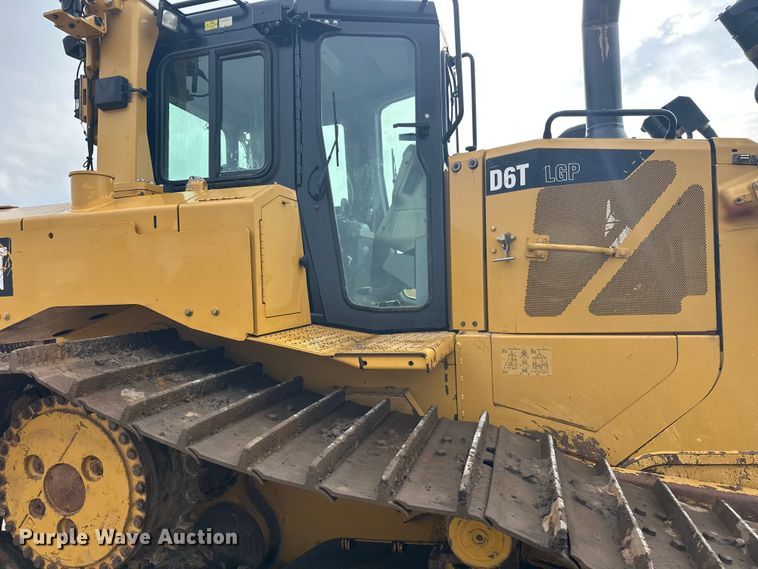 image for item FK1644 2012 Caterpillar D6T dozer