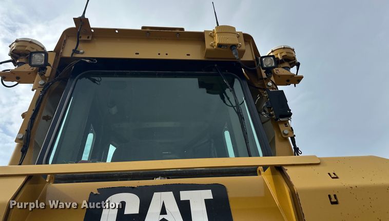 image for item FK1644 2012 Caterpillar D6T dozer