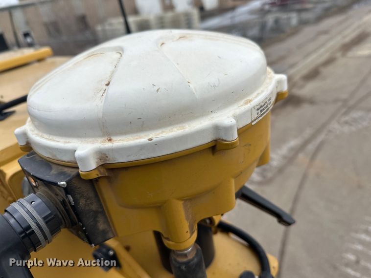 image for item FK1644 2012 Caterpillar D6T dozer