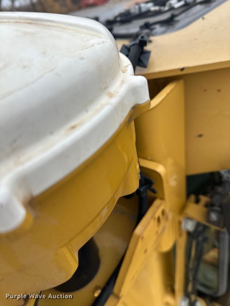 image for item FK1644 2012 Caterpillar D6T dozer