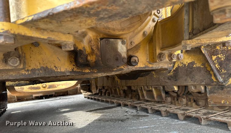 image for item FK1644 2012 Caterpillar D6T dozer
