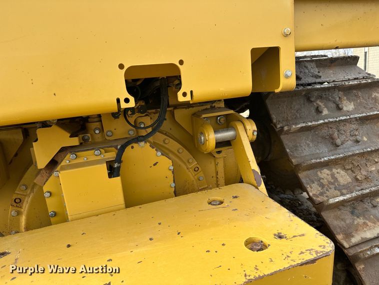 image for item FK1644 2012 Caterpillar D6T dozer