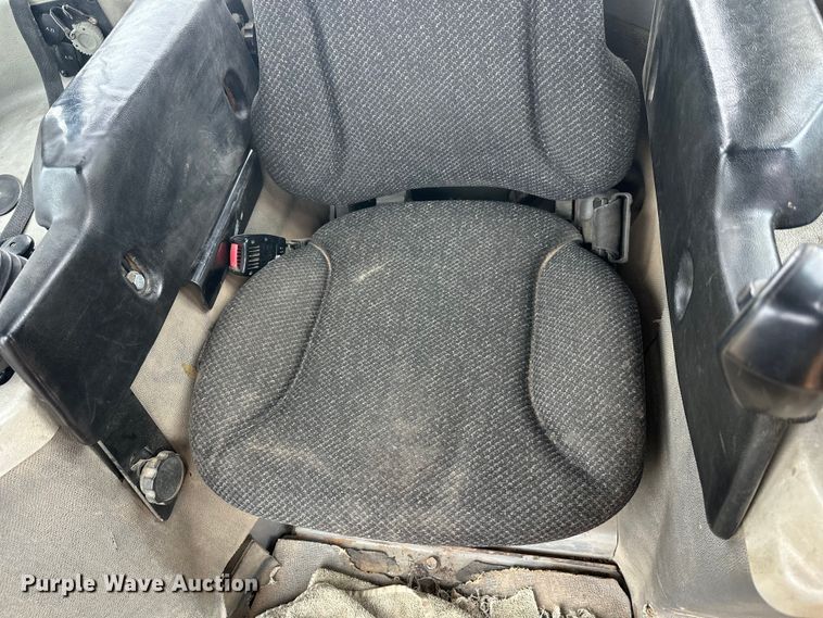 image for item FK1644 2012 Caterpillar D6T dozer