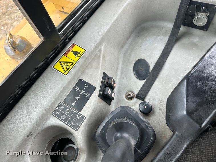 image for item FK1644 2012 Caterpillar D6T dozer