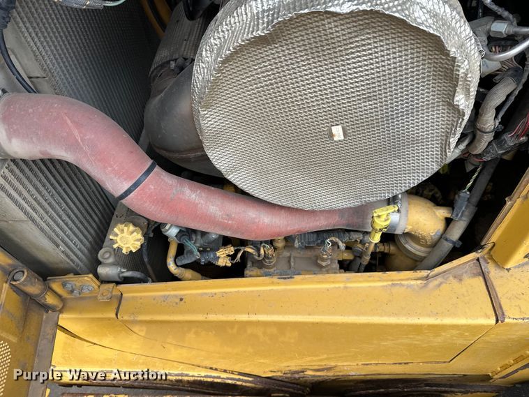 image for item FK1644 2012 Caterpillar D6T dozer