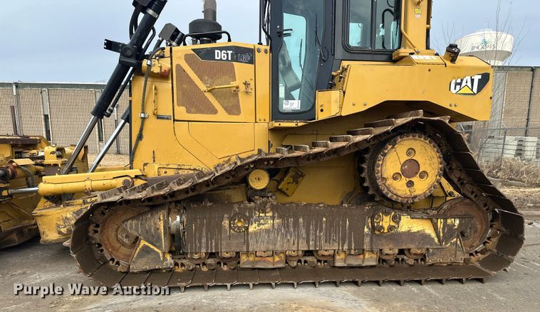 image for item FK1644 2012 Caterpillar D6T dozer