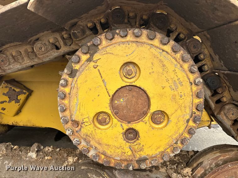 image for item FK1644 2012 Caterpillar D6T dozer